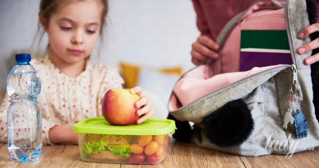 Що покласти дитині в ланчбокс: 5 продуктів, які радять додавати щодня