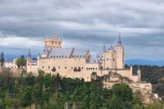 Авіакомпанія Iberia організує чартерний рейс для спостереження за сонячним затемненням