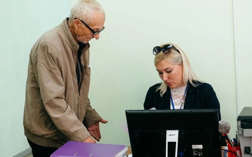 Військовим пенсіонерам можуть додати 2000 грн до пенсії: хто має право